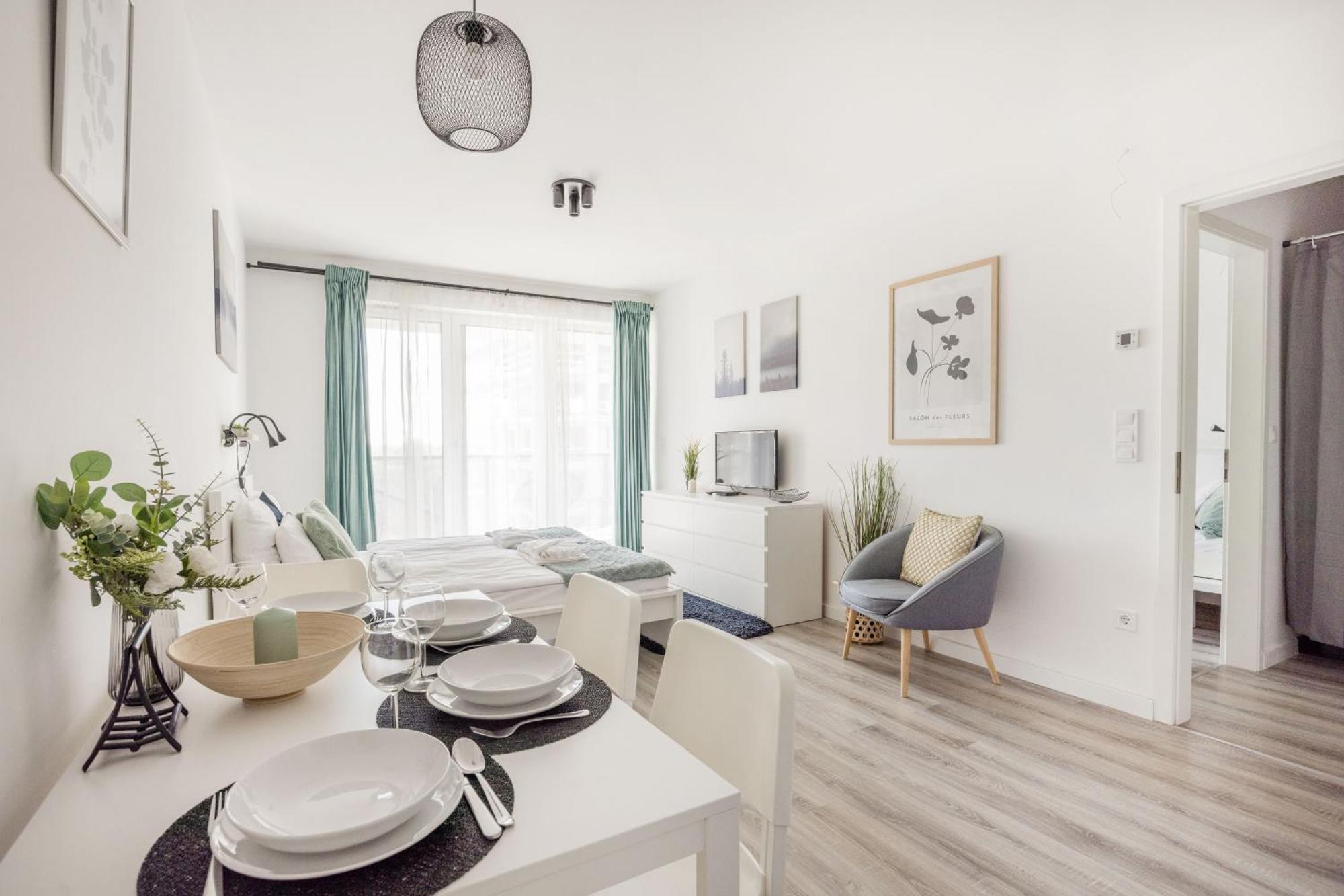 Modern Riverfront Apartment With Free Parking Budapest Eksteriør bilde
