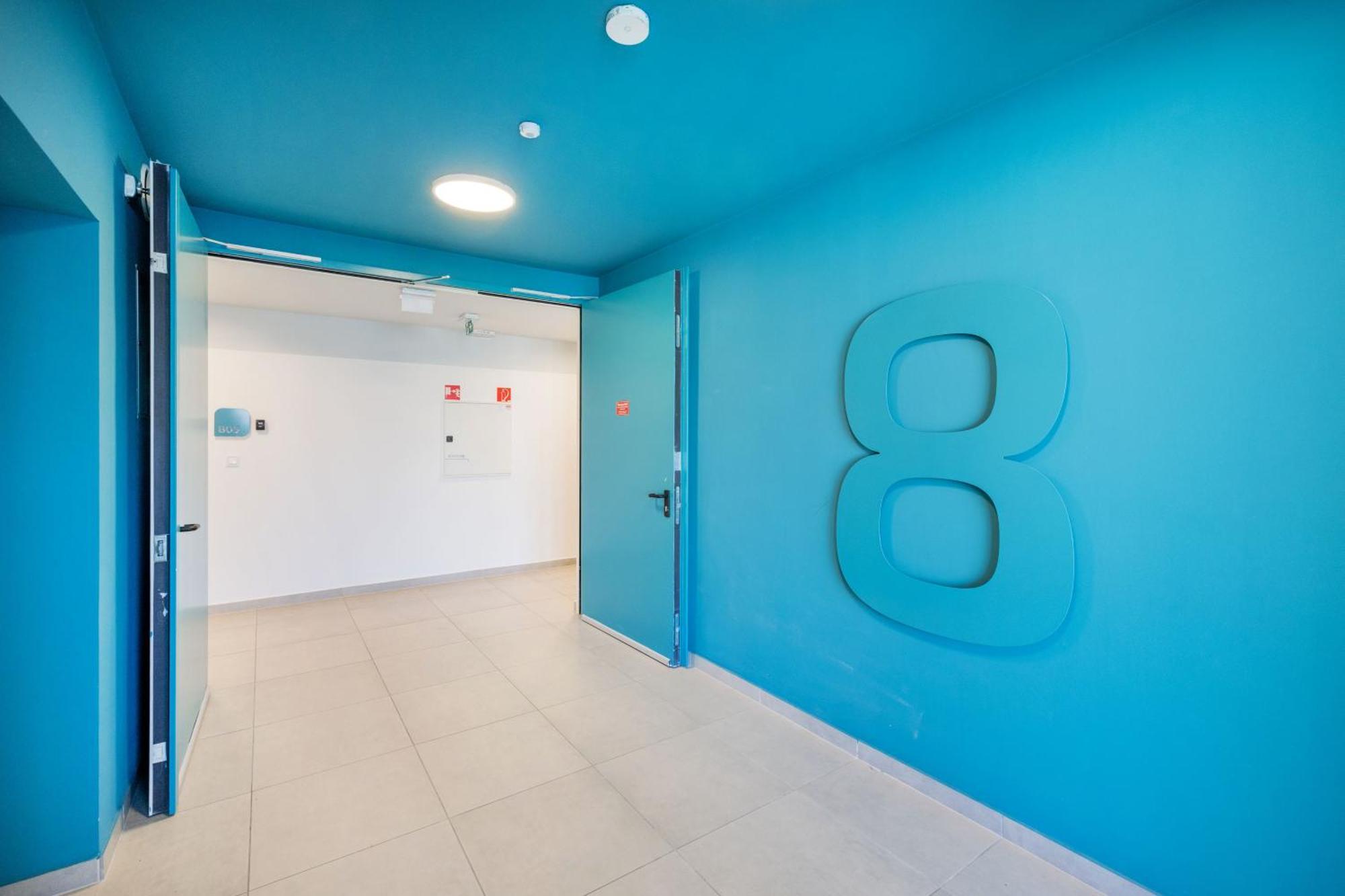 Modern Riverfront Apartment With Free Parking Budapest Eksteriør bilde