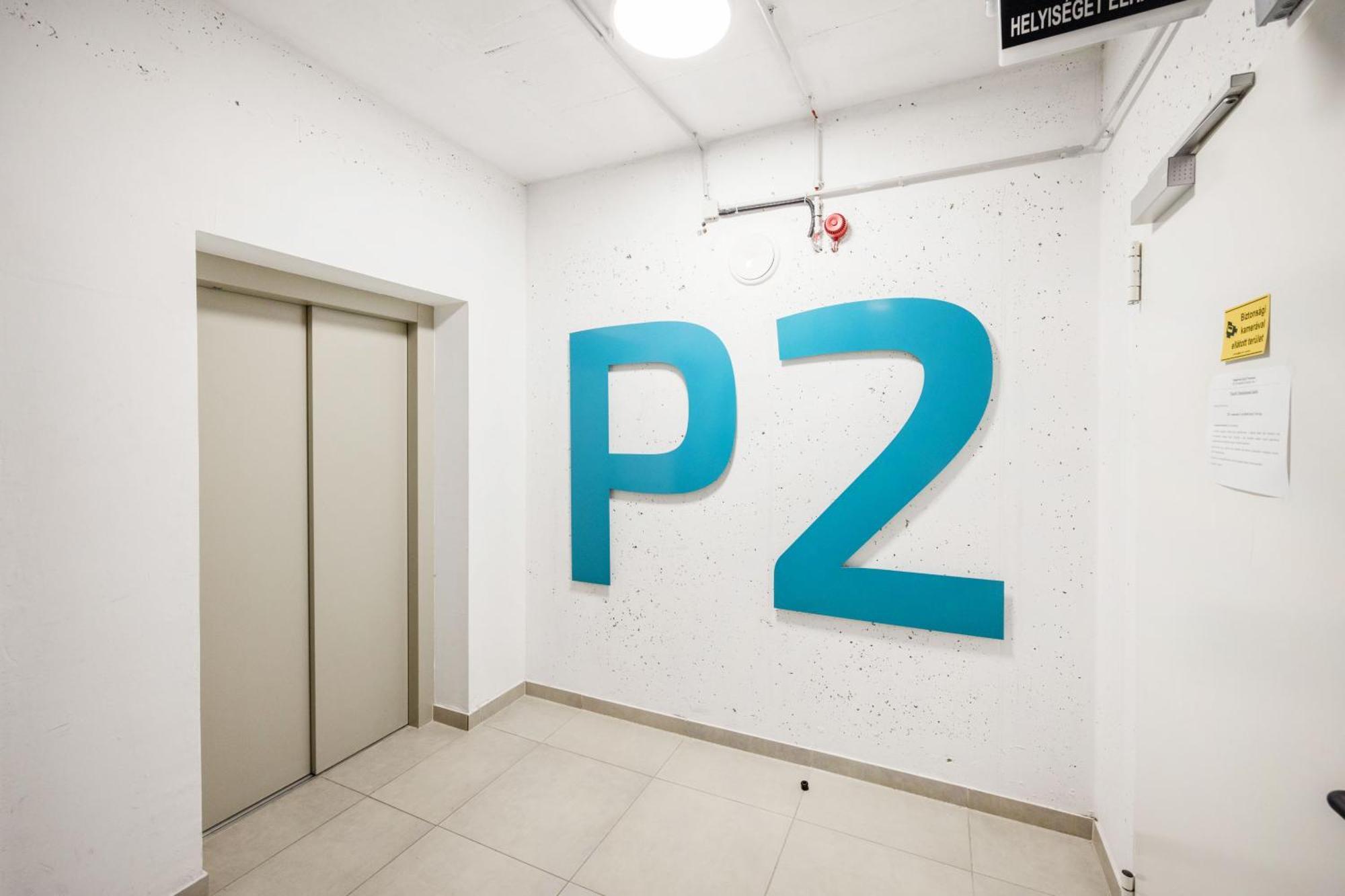 Modern Riverfront Apartment With Free Parking Budapest Eksteriør bilde