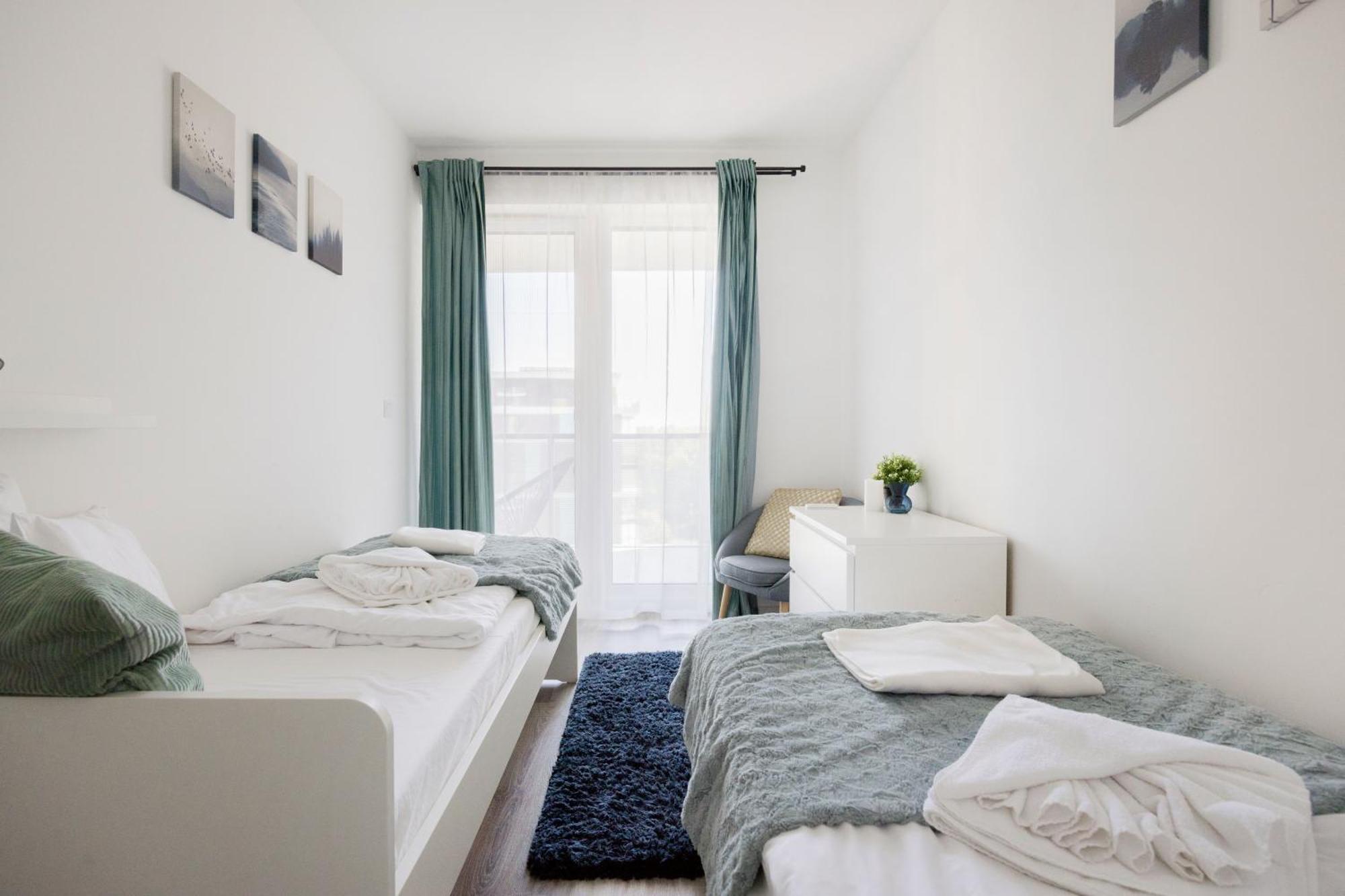 Modern Riverfront Apartment With Free Parking Budapest Eksteriør bilde