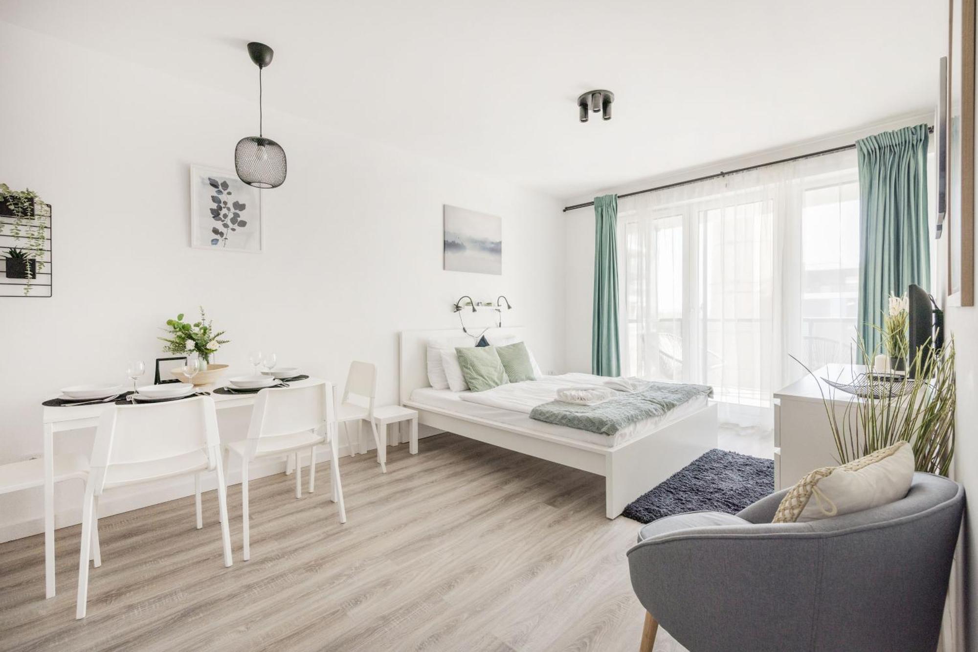 Modern Riverfront Apartment With Free Parking Budapest Eksteriør bilde