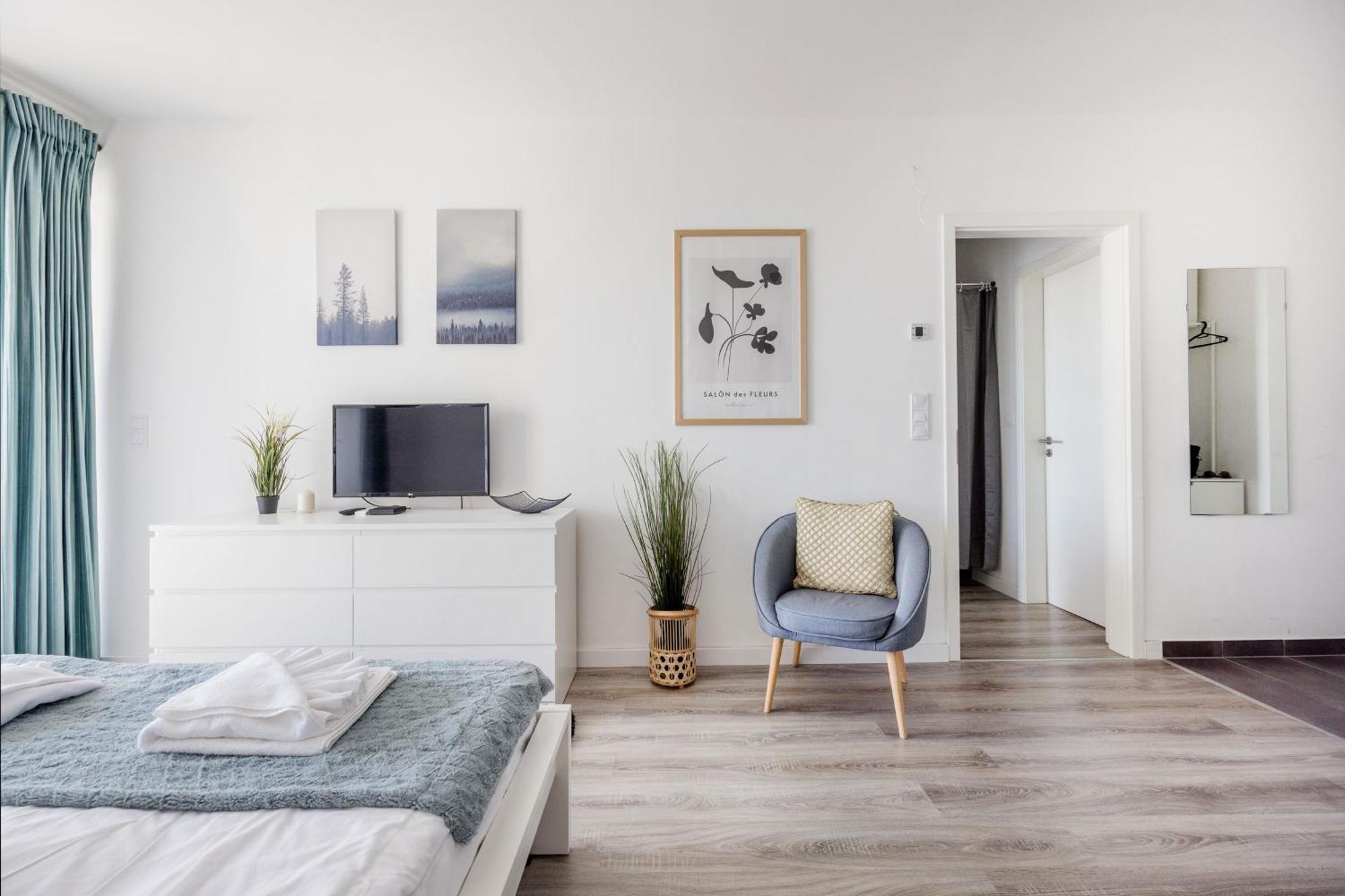Modern Riverfront Apartment With Free Parking Budapest Eksteriør bilde